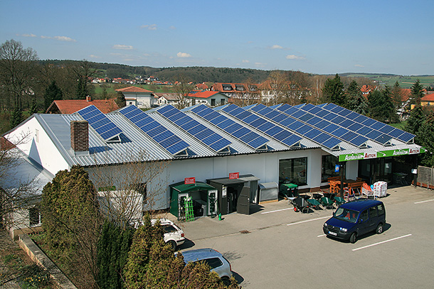 PV-Anlage auf Baumarkt in Ebensfeld